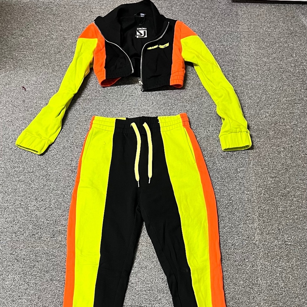 Shane Justin jogger set